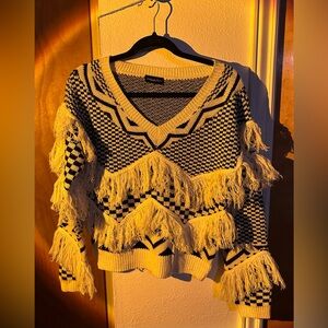 Geometric Fringe Detail V-Neck Sweater